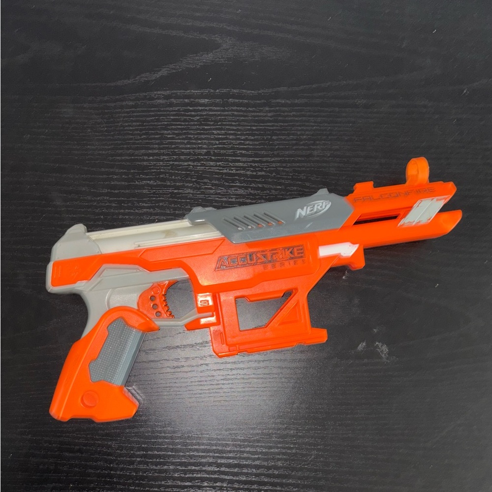 Nerf Accustrike Gun